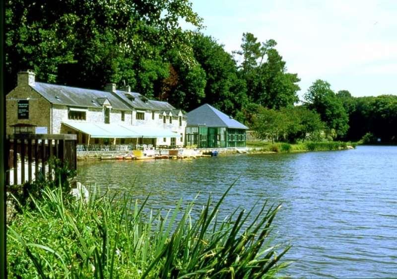 Hotel Terres De France - Le Domaine Du Moulin Neuf Rochefort-en-Terre Exterior foto